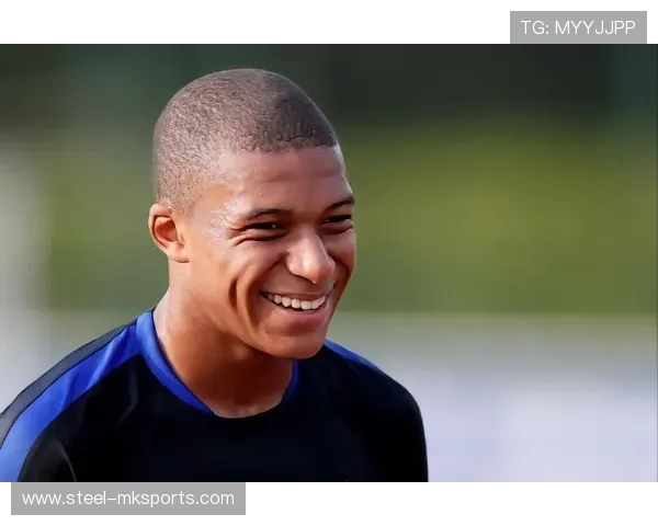 莫莉·奥卡拉汉领衔澳大利亚接力队再创辉煌，延续奥运传奇王朝